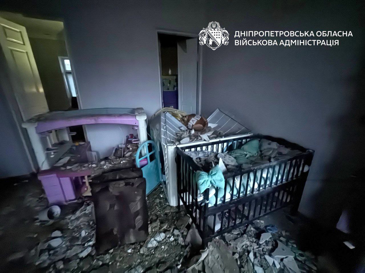 Наслідки ворожих ударів по Дніпру 