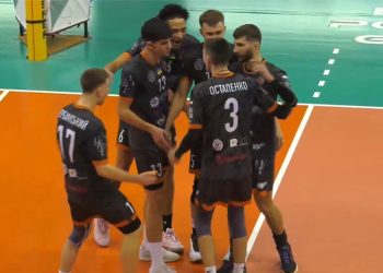 Волейбол: «Решетилівка» вдруге перемогла «Поліцію охорони-ЗУНУ» і проходить до півфіналу • Волейбол •