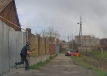 Запоріжцю оголосили підозру за напад на патрульних із сокирою