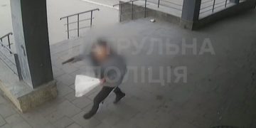 Запорізький патрульний застосував зброю під час затримання військових у СЗЧ: є загиблий