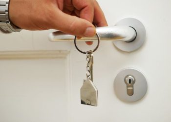 Заволодіння квартирами померлих у Запоріжжі: справу довели до суду