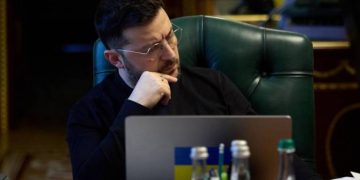 Зеленський б’є на сполох: ракети для ППО “тануть” щодня