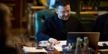 Зеленський: “Кремль шукає вихід з Донбасу через переговори, бо боїться власних втрат”