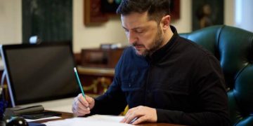 Зеленський: “Україна відкриває світові ринок дронів”