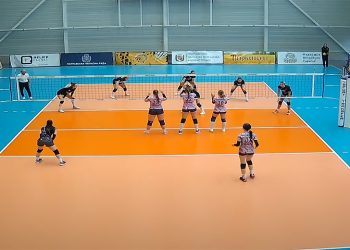 Жіноча волейбольна «Решетилівка-ПНПУ» перемогла «Кривбас» • Волейбол •